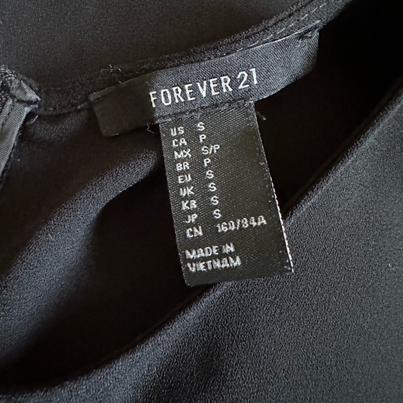 Forever 21 Black Shift Dress with Faux Leather Pocket - Size Small - Picture 4 of 5